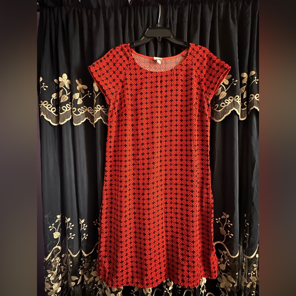 Red Asymmetrical A-line Dress Crew Neck Short Sleeve